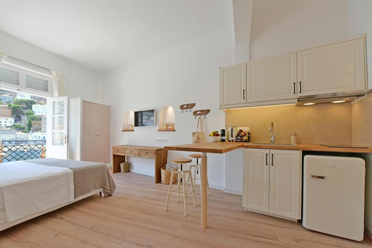 Estia Hydra Hotel ภายนอก รูปภาพ
